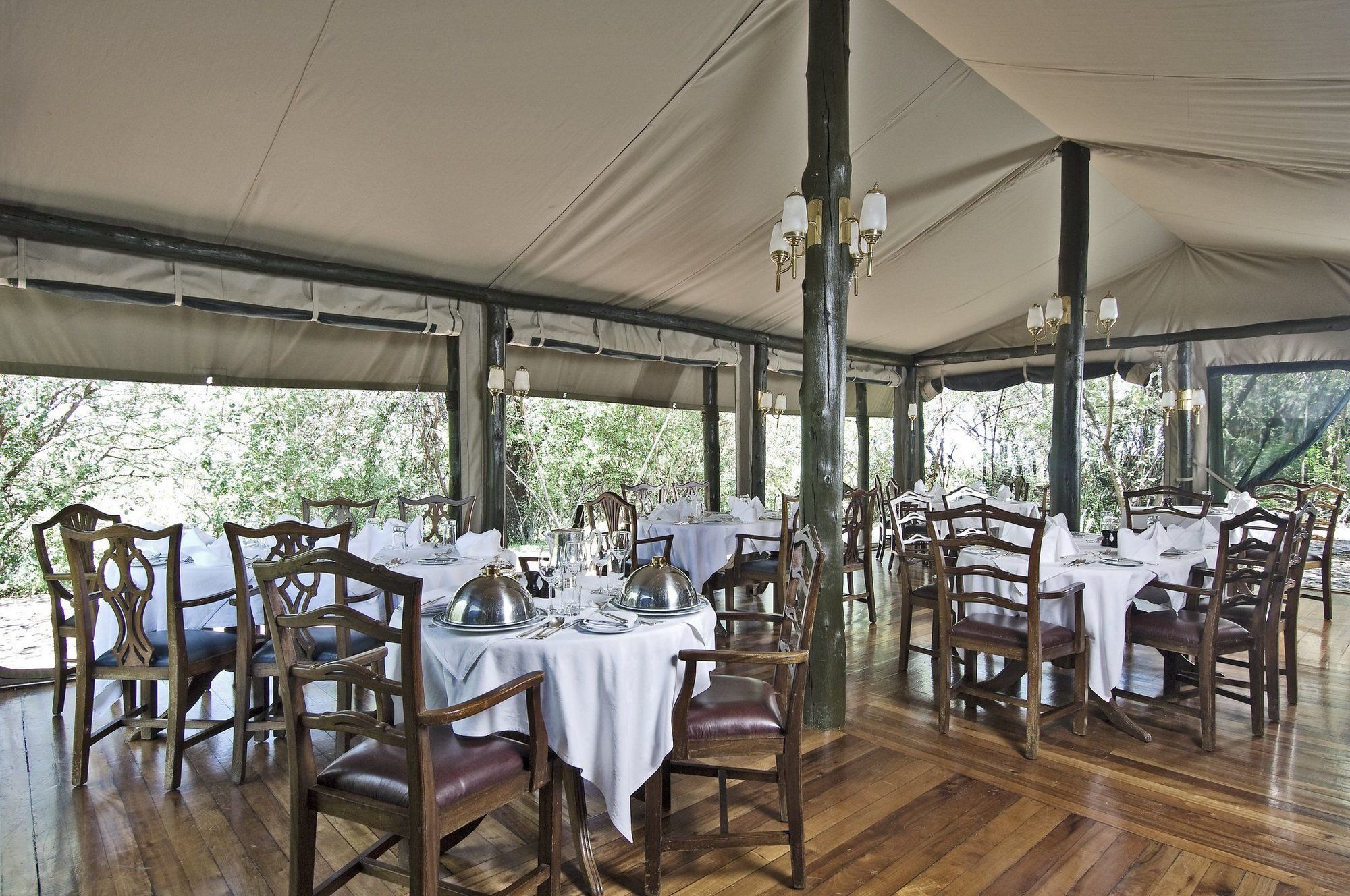 Kirawira Serena Camp Robanda Restaurant photo